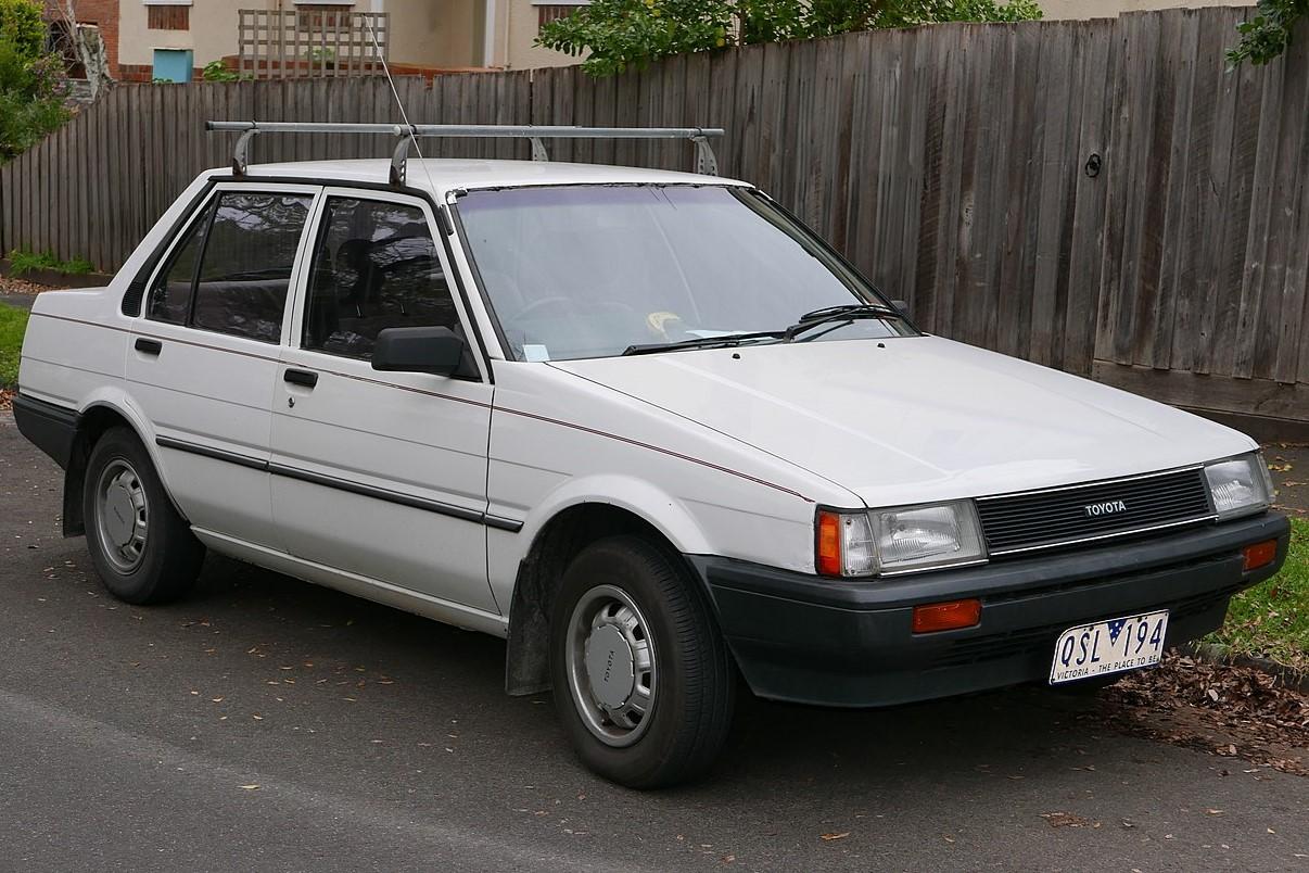 Toyota Corolla / Sprinter V E80, 5. generace